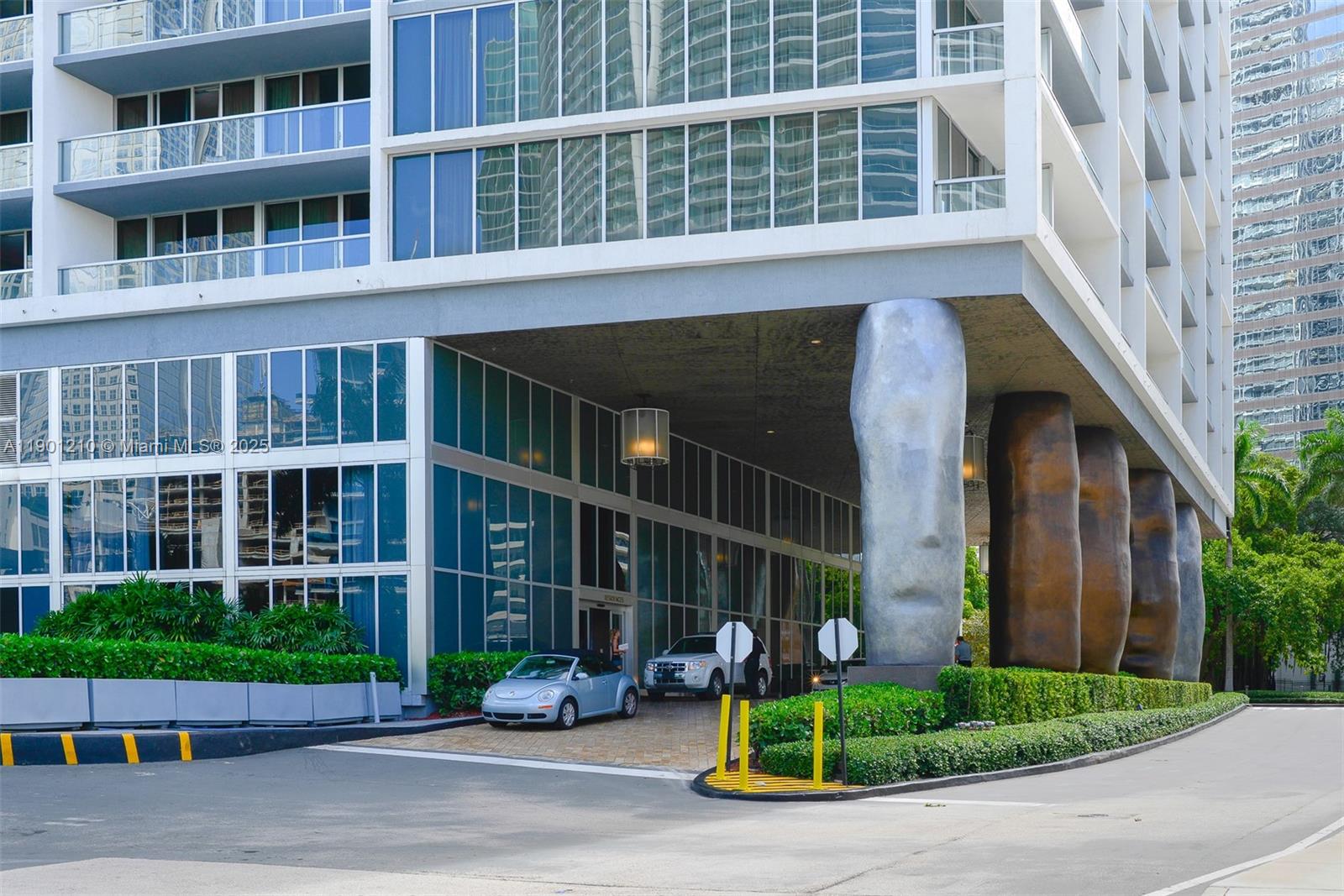 ICON BRICKELL NO TWO - Residential