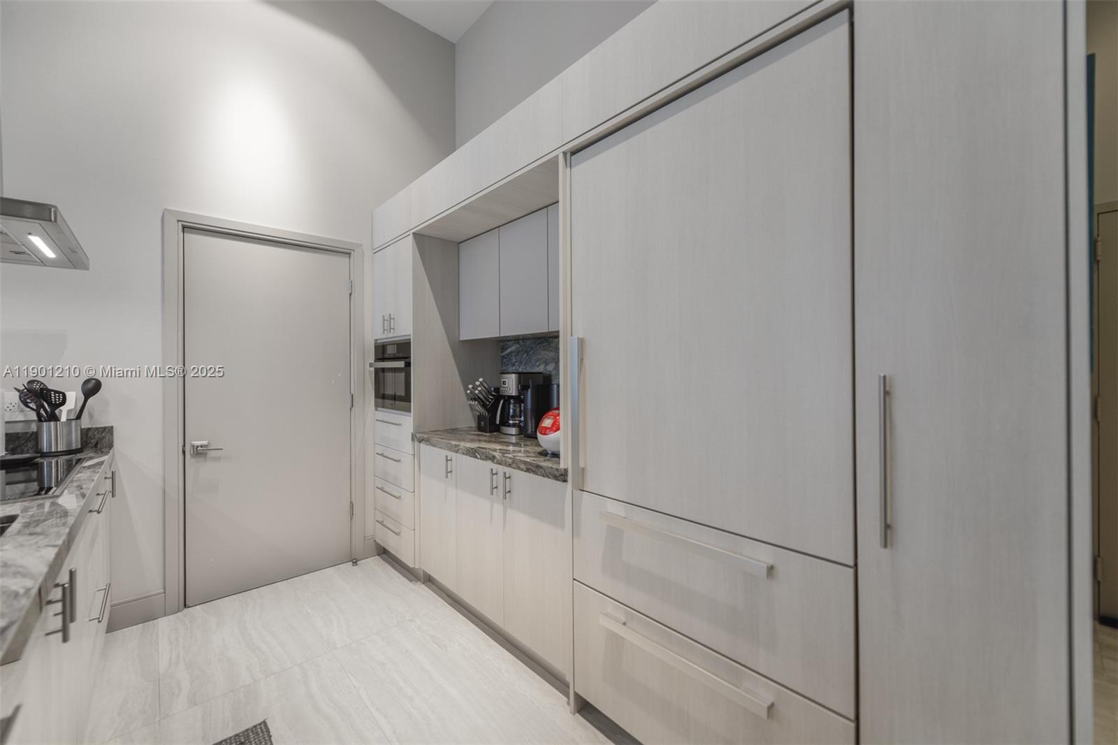 ICON BRICKELL NO TWO - Residential