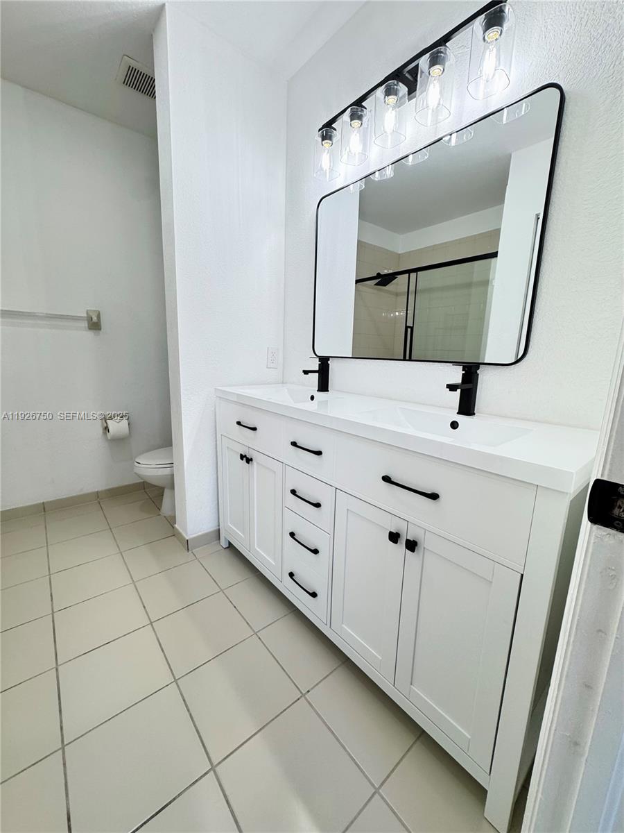 SOLABELLA CONDO - Residential