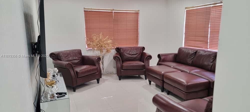 CAROLINA HEIGHTS 2ND SEC - Residential Income