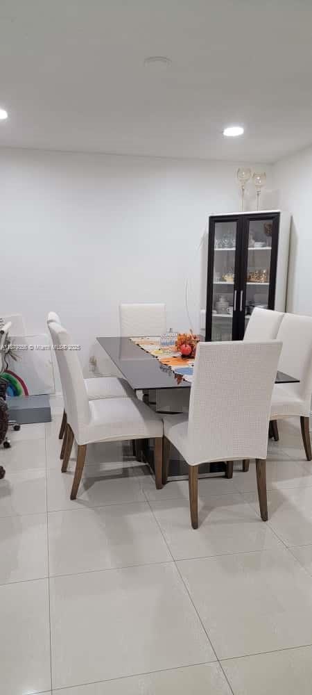 CAROLINA HEIGHTS 2ND SEC - Residential Income