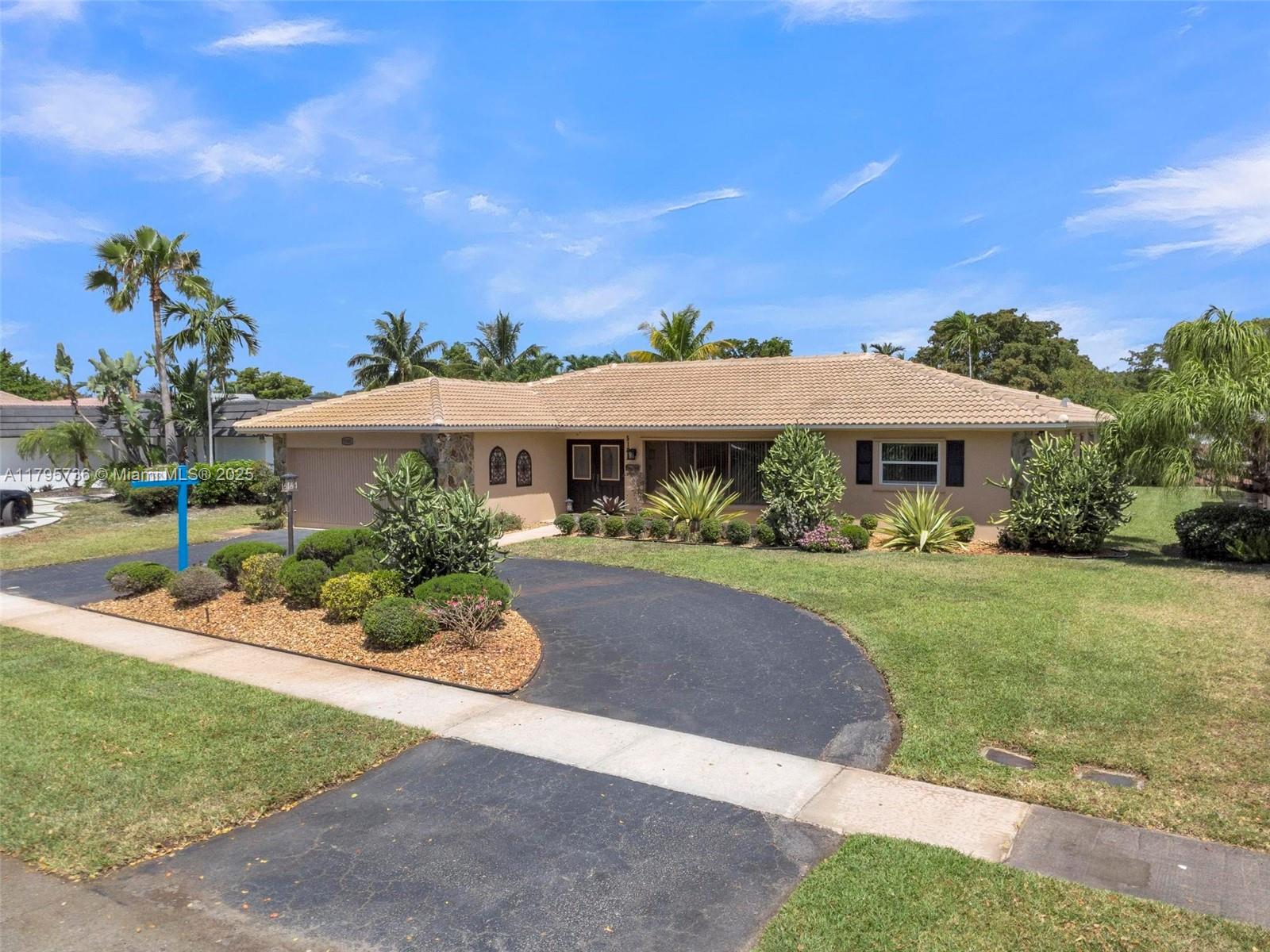 Property for Sale at 5101 N 37th St, Hollywood, Broward County, Florida - Bedrooms: 3 
Bathrooms: 2  - $1,199,000