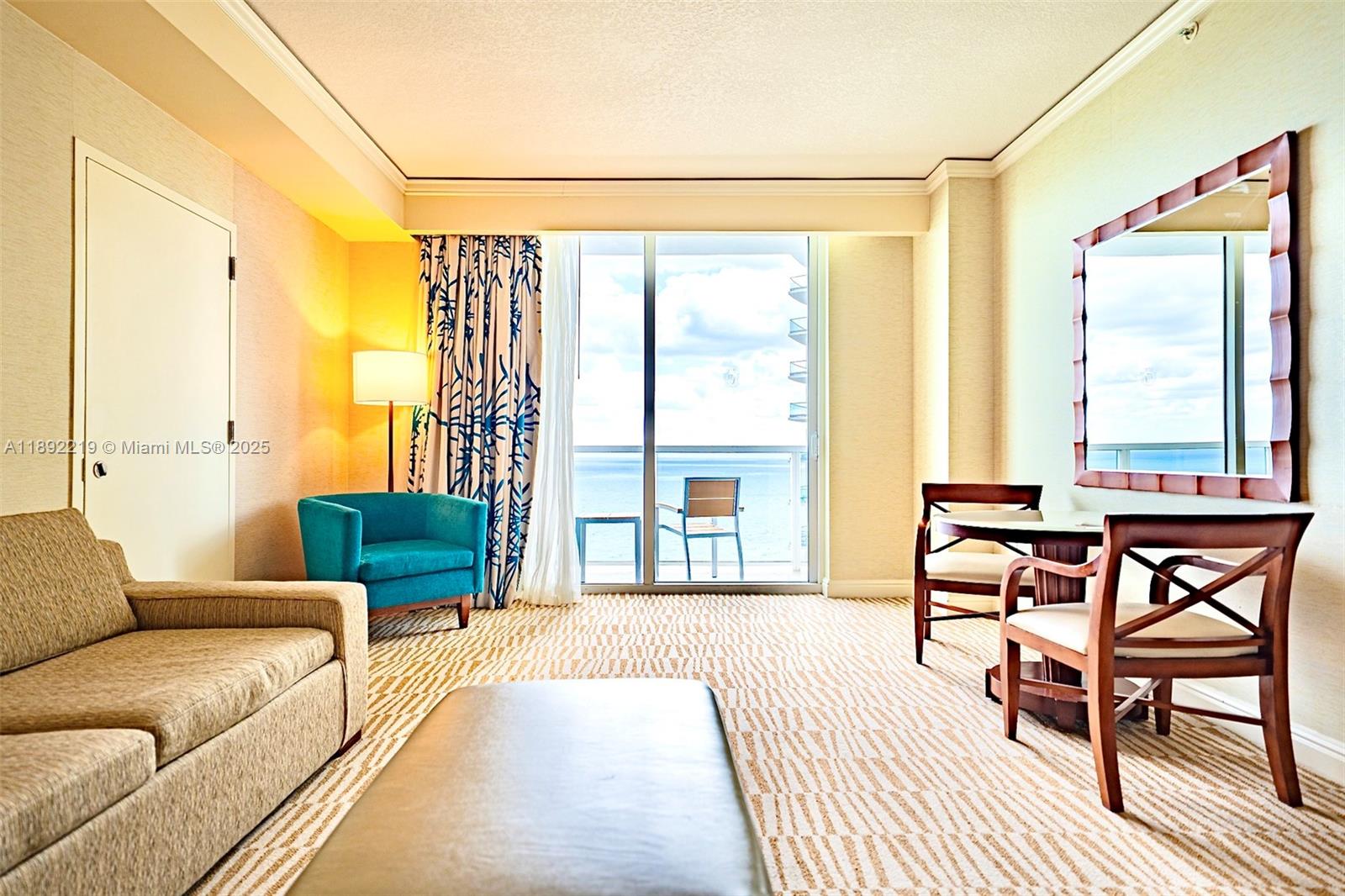 TRUMP INTERNATIONAL SONES - Residential