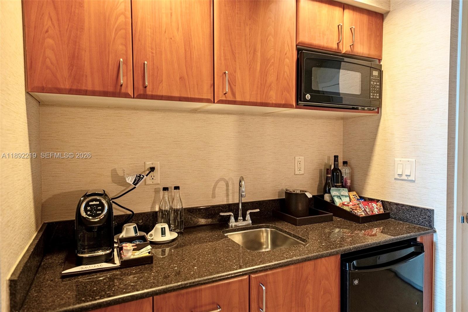 TRUMP INTERNATIONAL SONES - Residential