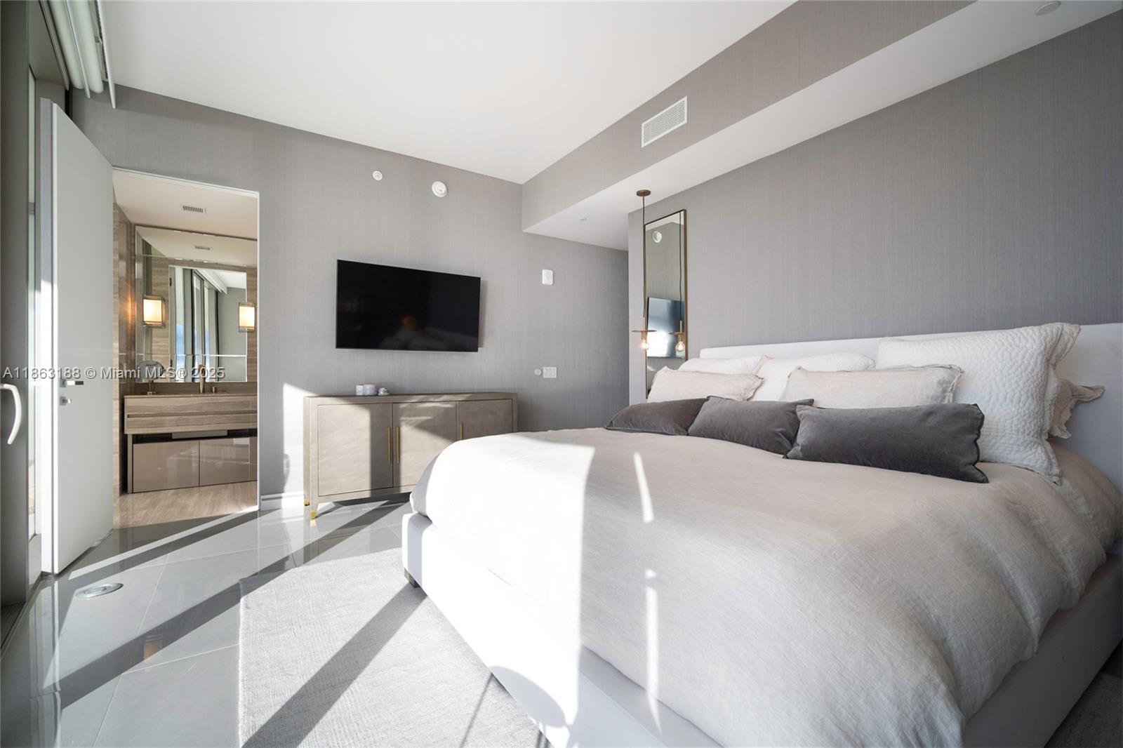 18975 COLLINS CONDO - Residential Lease