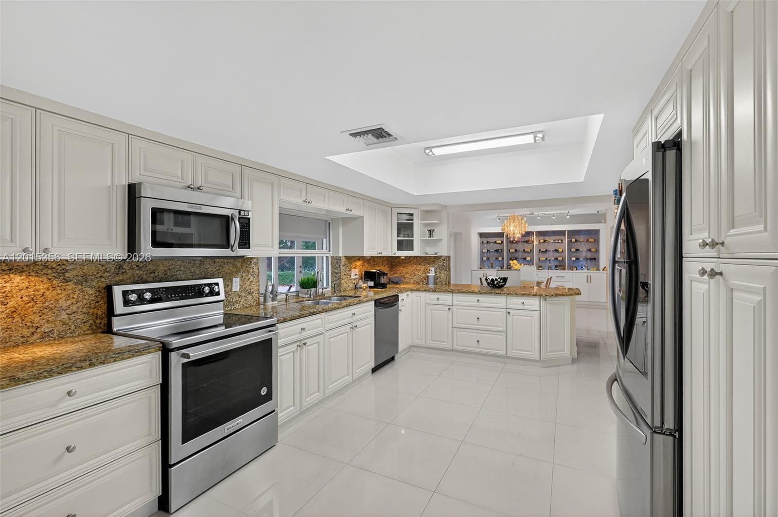 SNAPPER CREEK PARK UNIT N - Residential