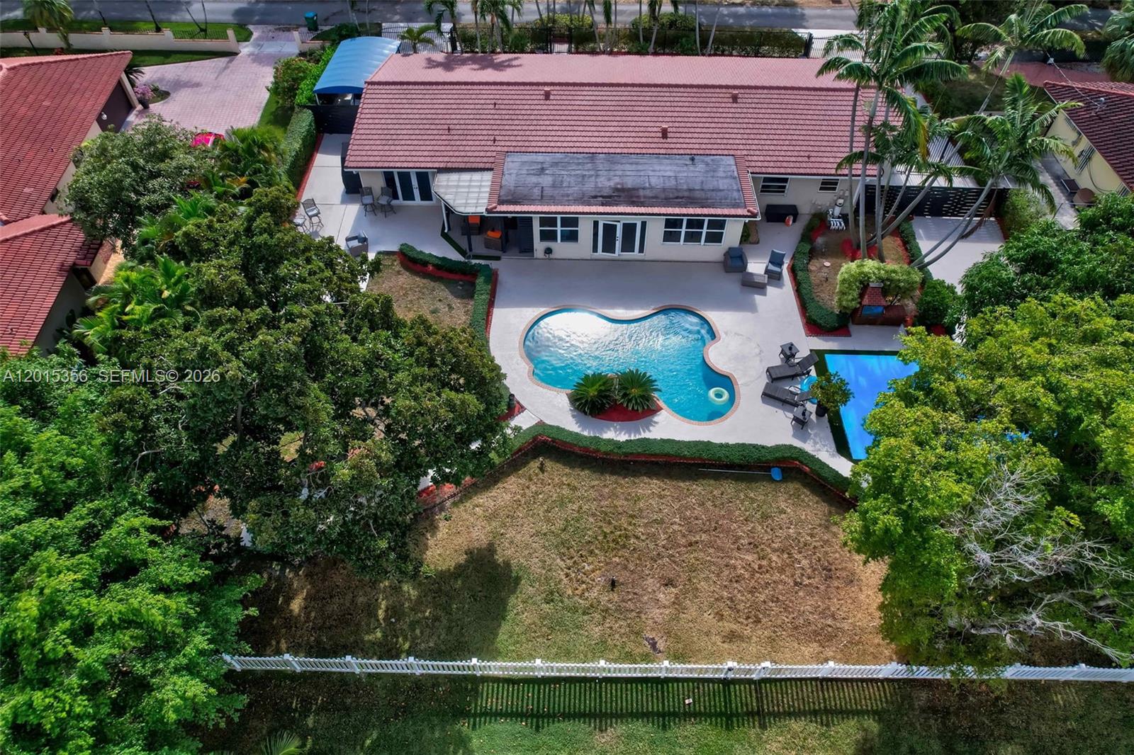 SNAPPER CREEK PARK UNIT N - Residential