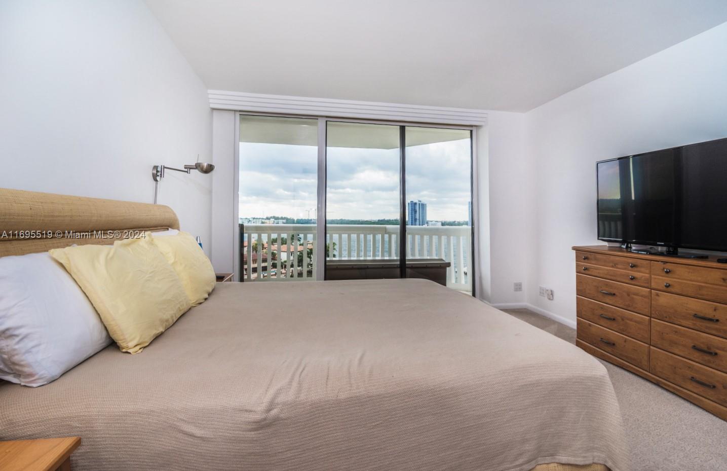 WILLIAMS ISLAND - Residential