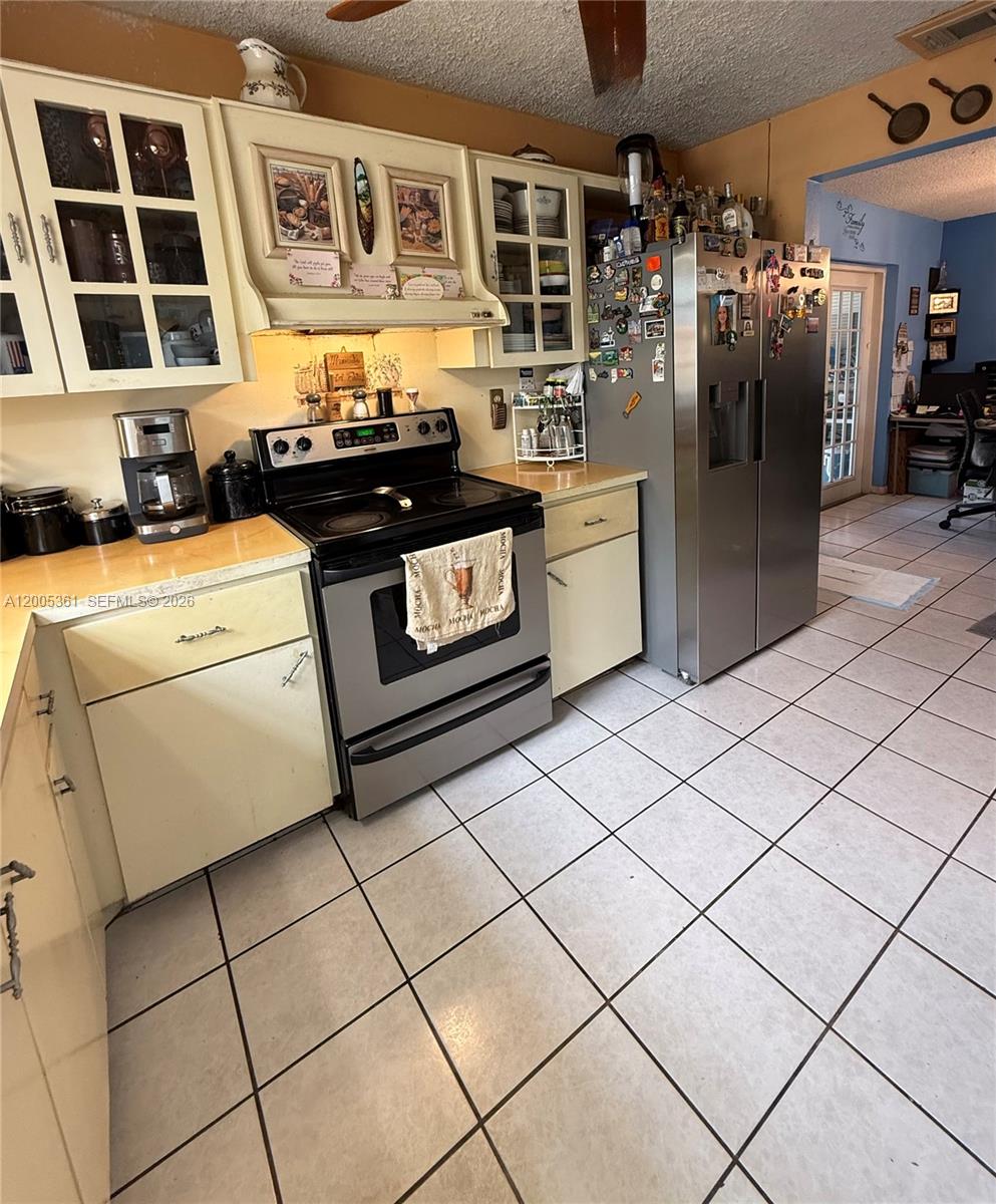 NORTH LAUDERDALE VILLAGE - Residential