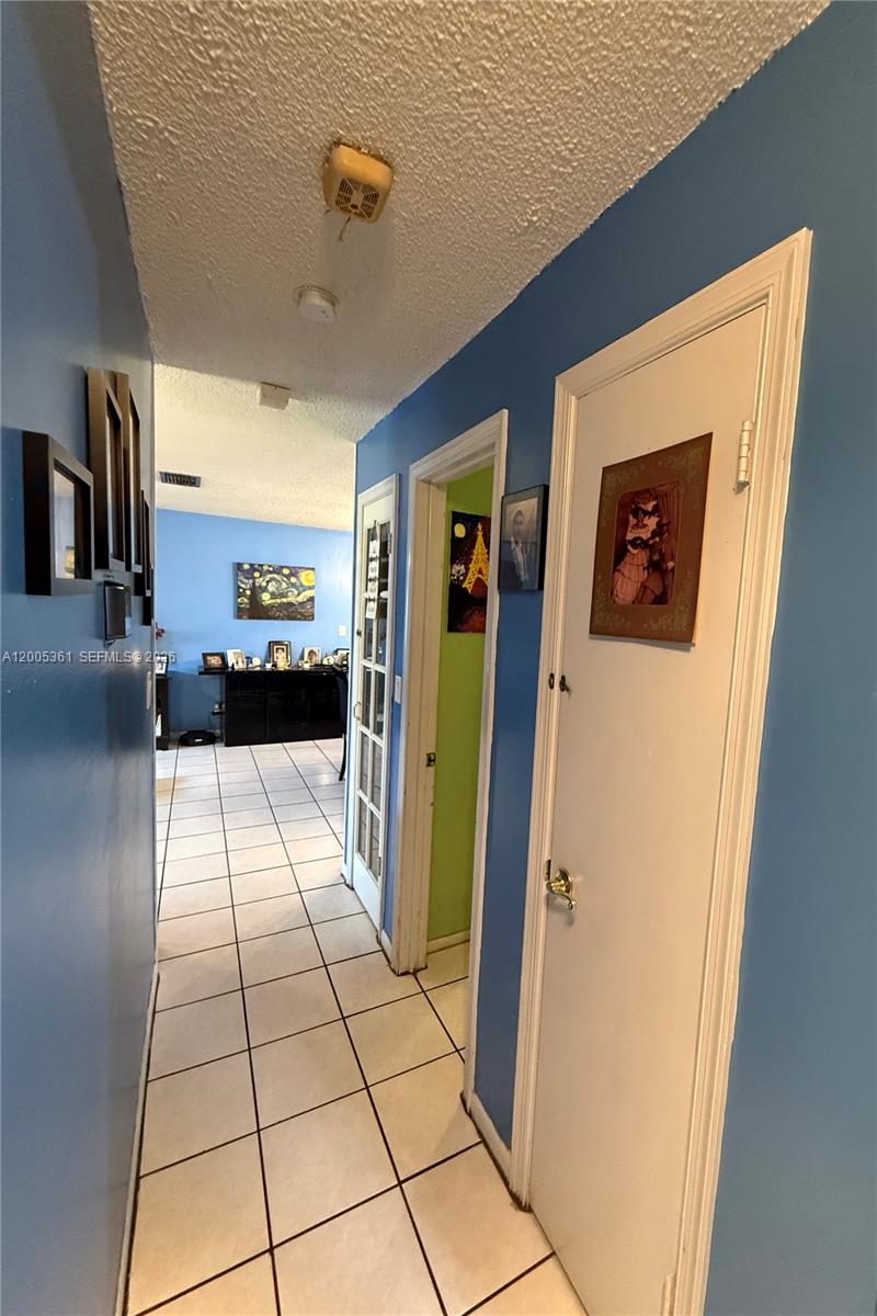 NORTH LAUDERDALE VILLAGE - Residential