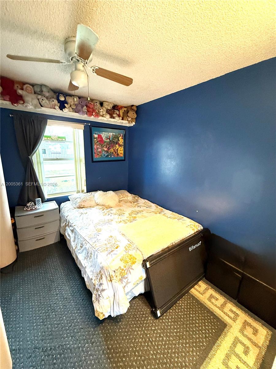 NORTH LAUDERDALE VILLAGE - Residential