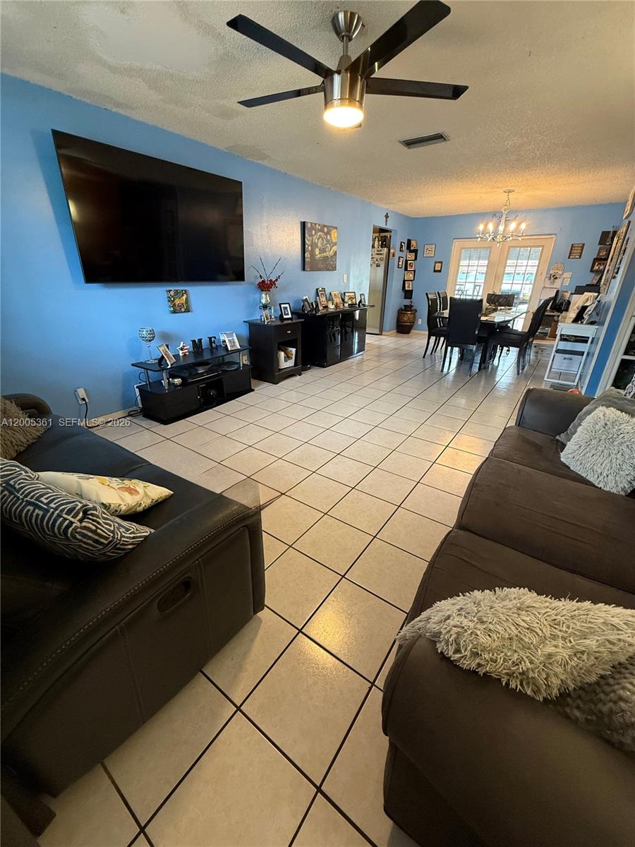 NORTH LAUDERDALE VILLAGE - Residential