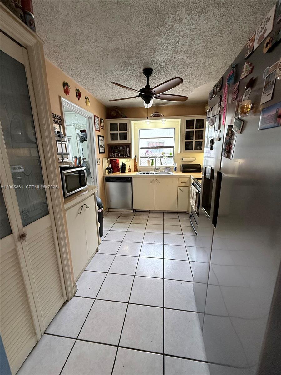 NORTH LAUDERDALE VILLAGE - Residential