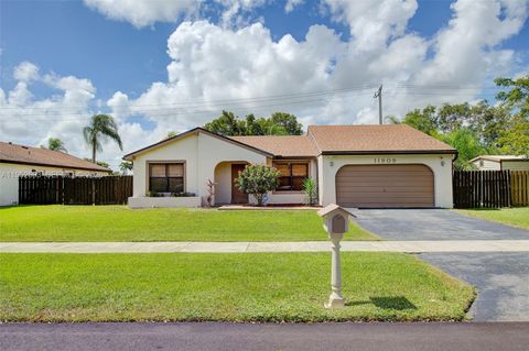 11909 SW 48th Ct Cooper City FL 33330
