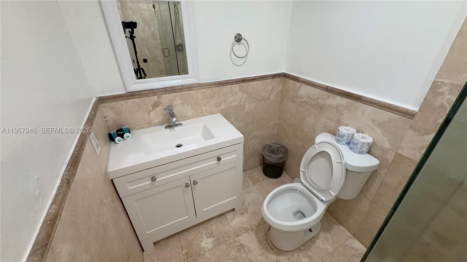 BAY HARBOUR ISLAND - Residential Lease