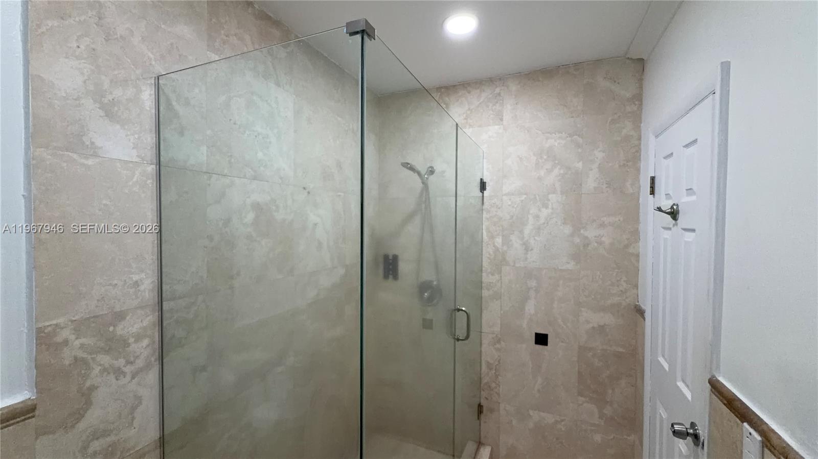 BAY HARBOUR ISLAND - Residential Lease