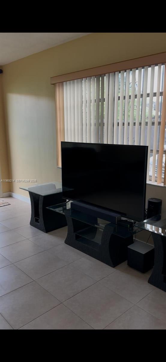 NORTH HOLLYWOOD - Residential Income