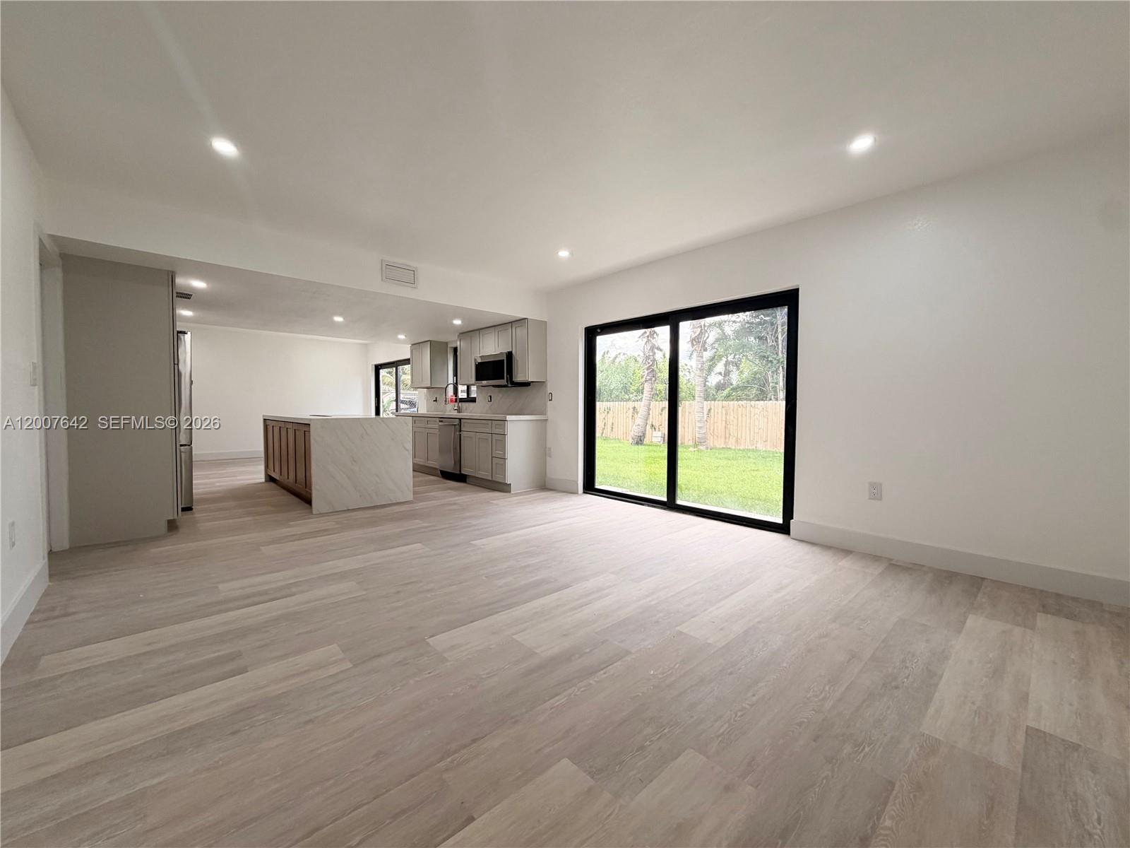 CUTLER LANDINGS 1ST ADDN - Residential