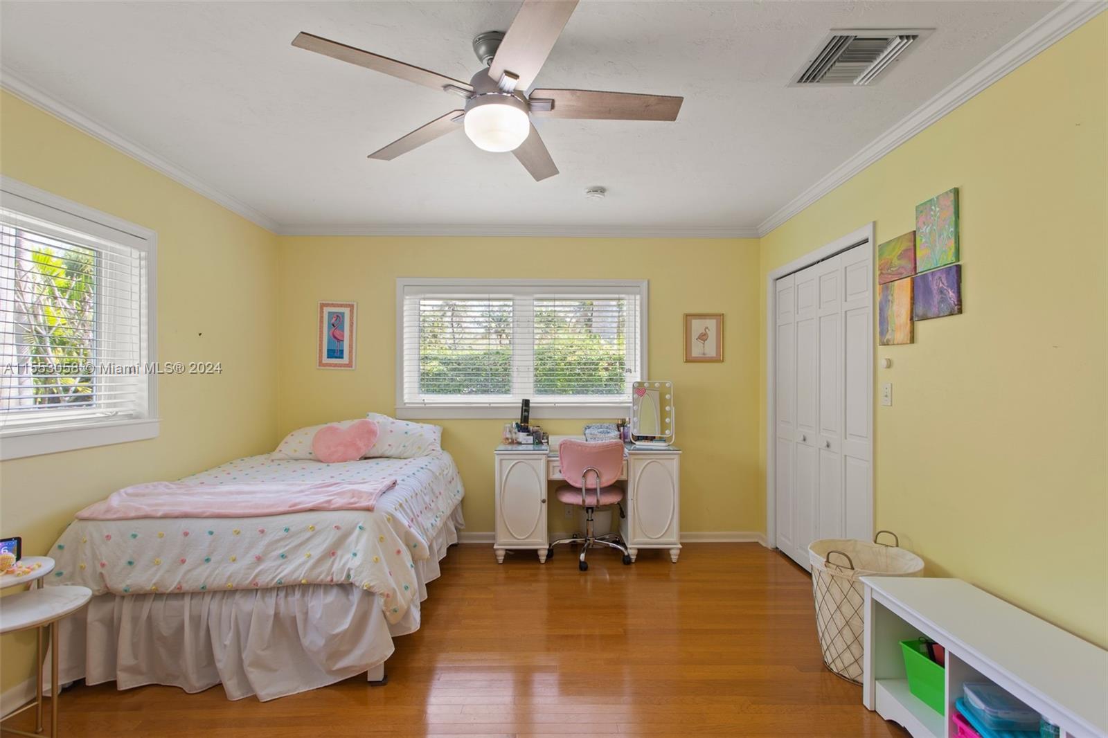 HOLIDAY ESTS - Residential