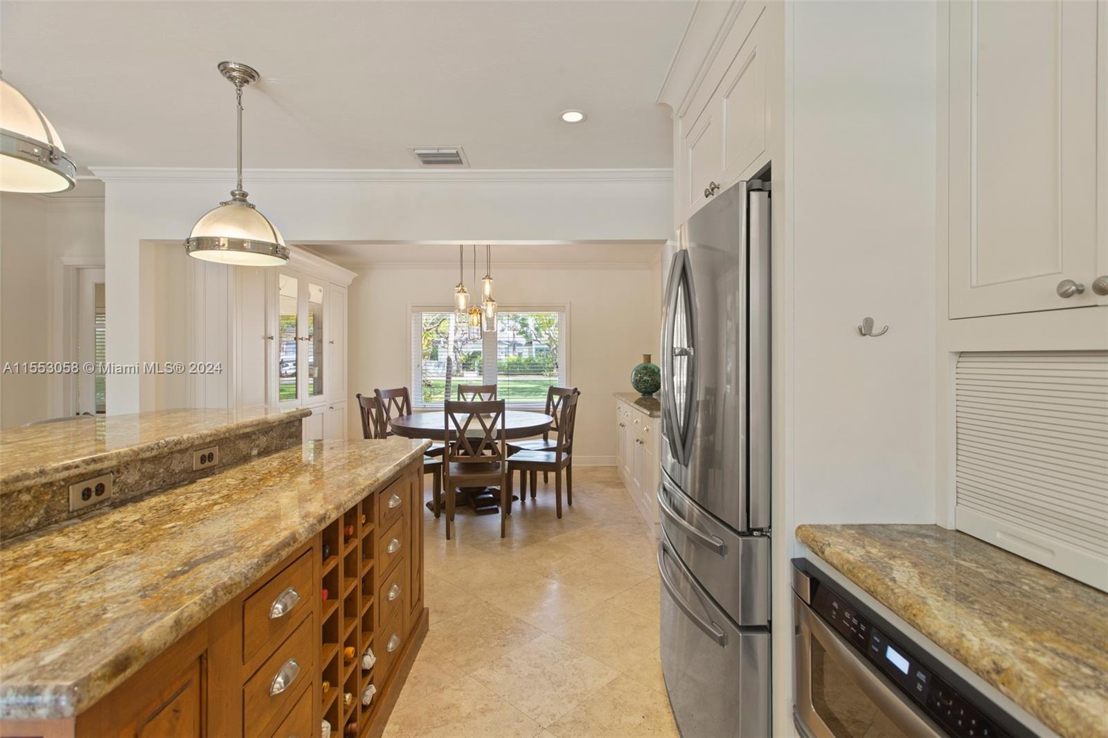 HOLIDAY ESTS - Residential