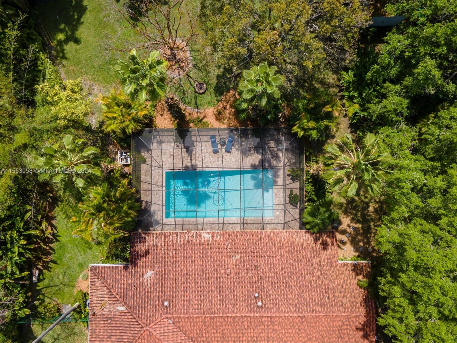 HOLIDAY ESTS - Residential