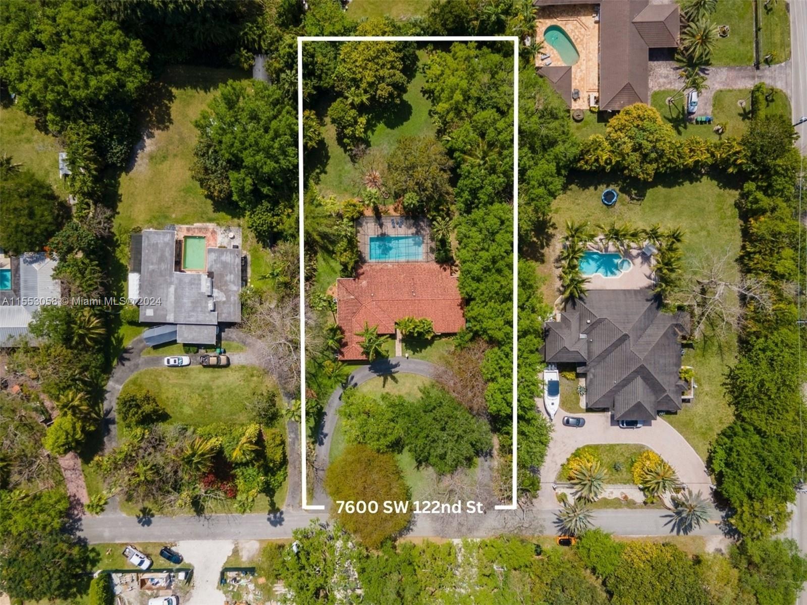 HOLIDAY ESTS - Residential