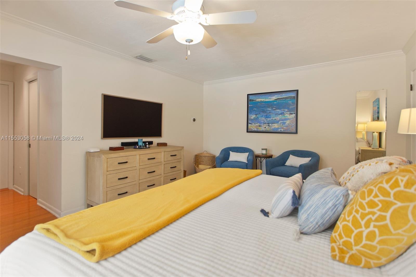 HOLIDAY ESTS - Residential