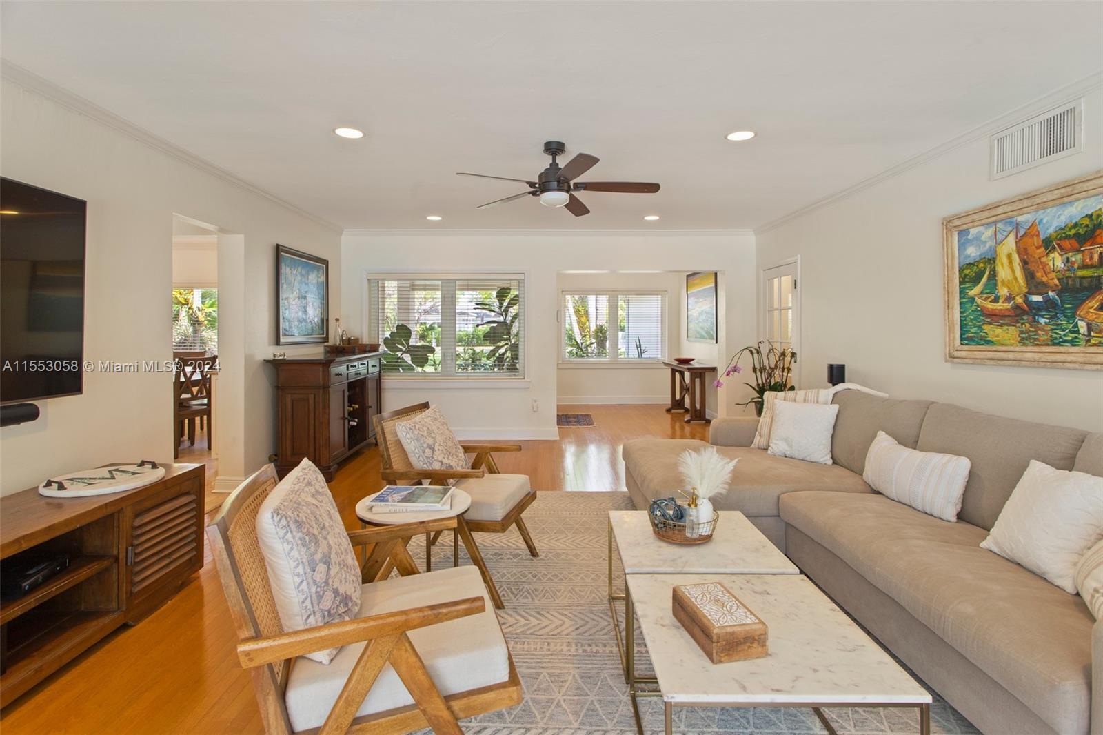 HOLIDAY ESTS - Residential