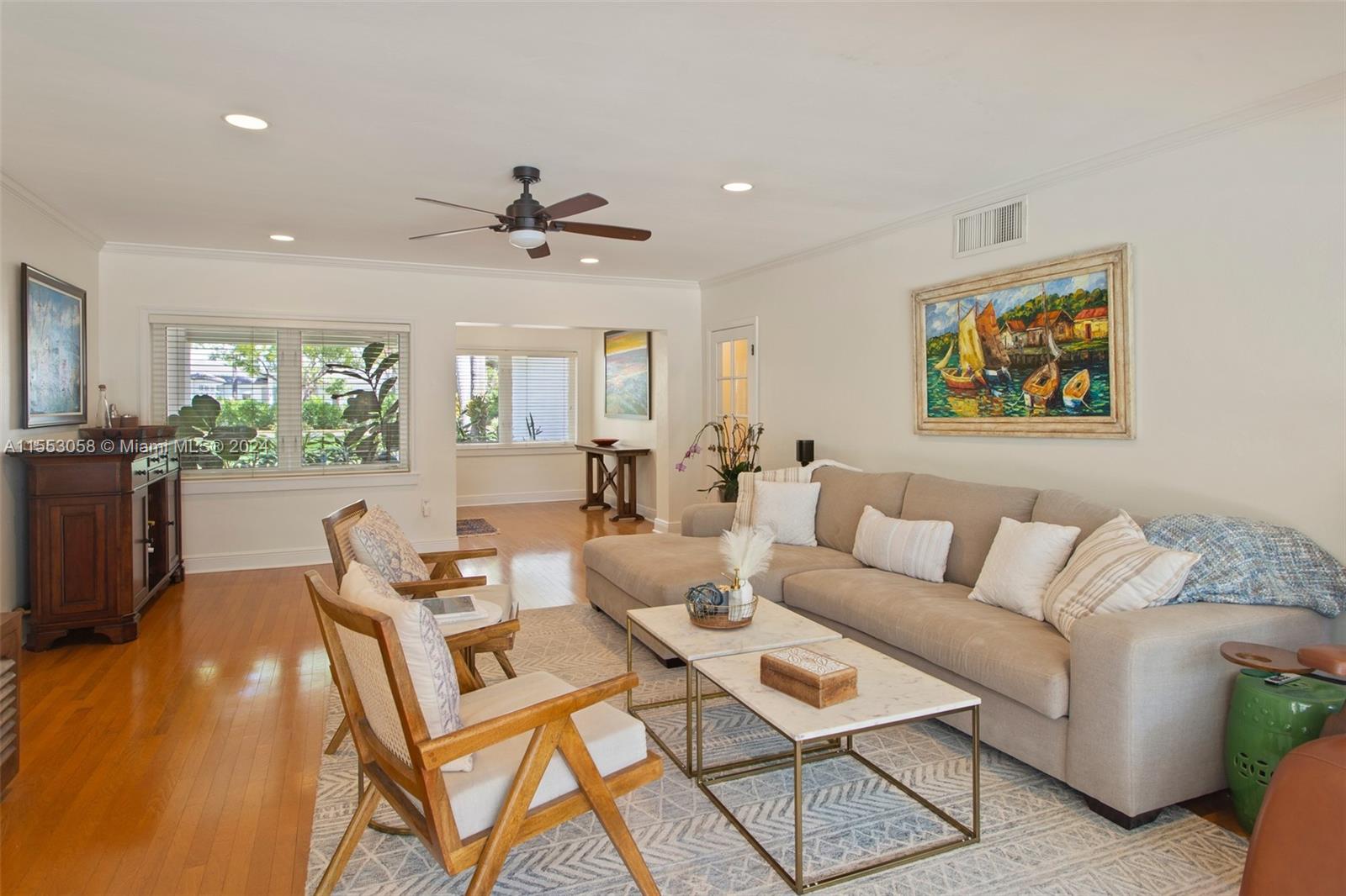 HOLIDAY ESTS - Residential