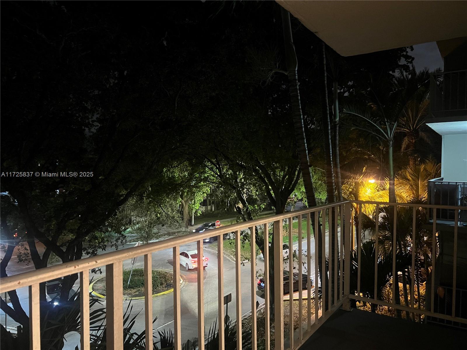 BAYVIEW PALMS CONDO - Residential