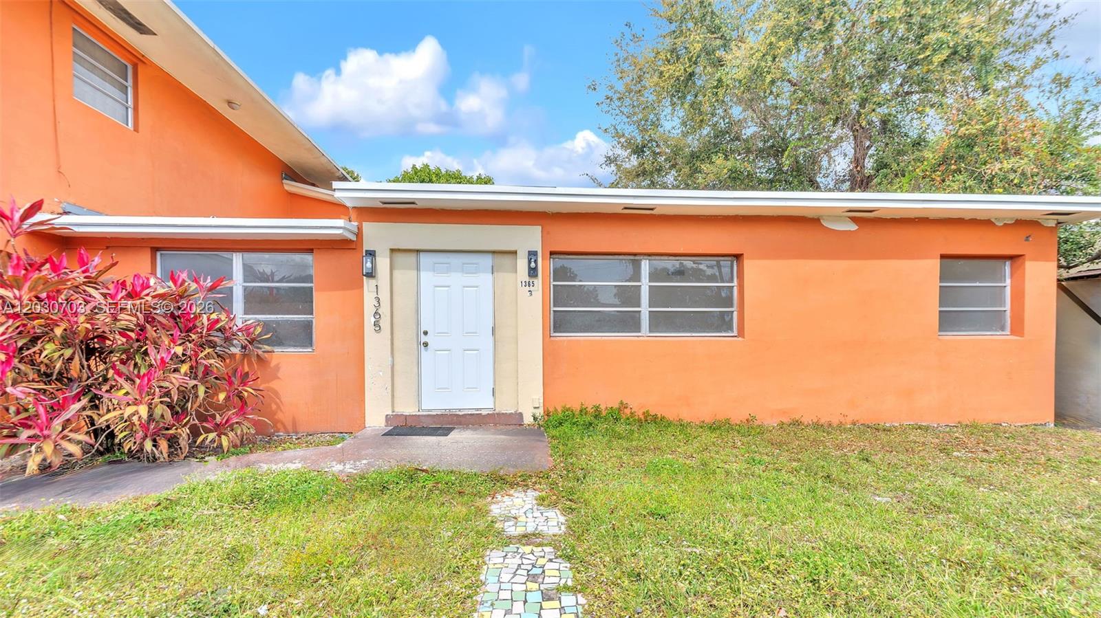 1365 NW 55th Ter B - Image 1