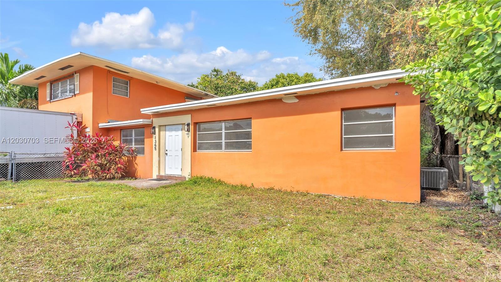1365 NW 55th Ter B