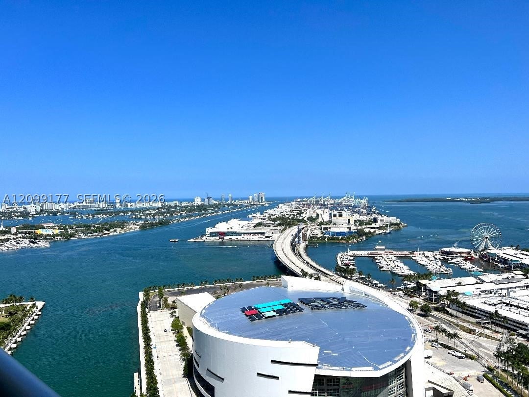 888 Biscayne Blvd 3703