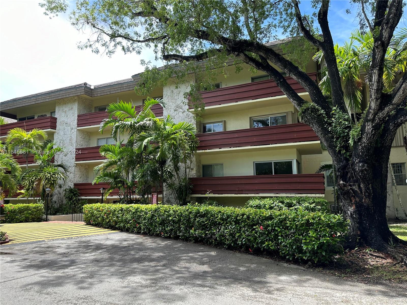 Rental Property at 1205 Mariposa Ave 212, Coral Gables, Broward County, Florida - Bedrooms: 2 
Bathrooms: 2  - $3,400 MO.