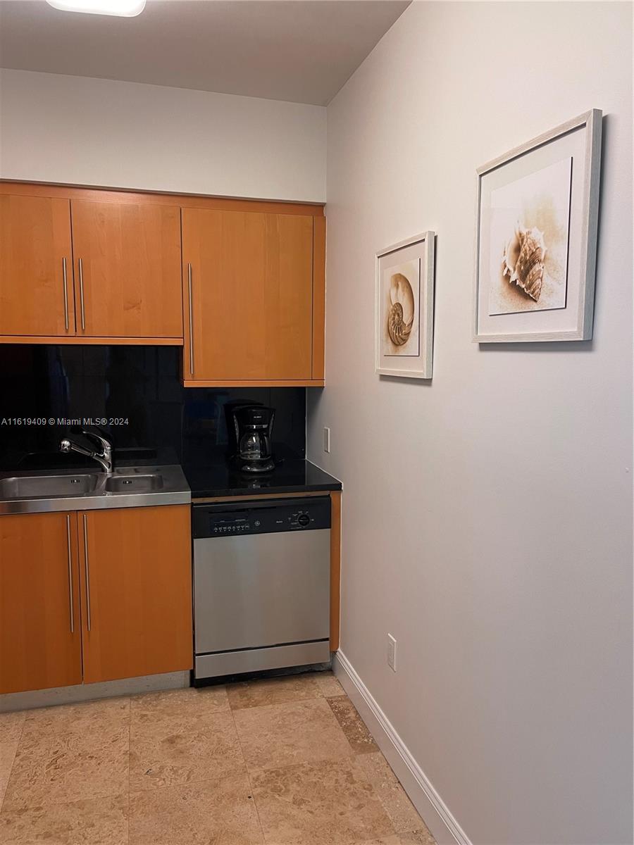 AKOYA CONDO - Residential Lease