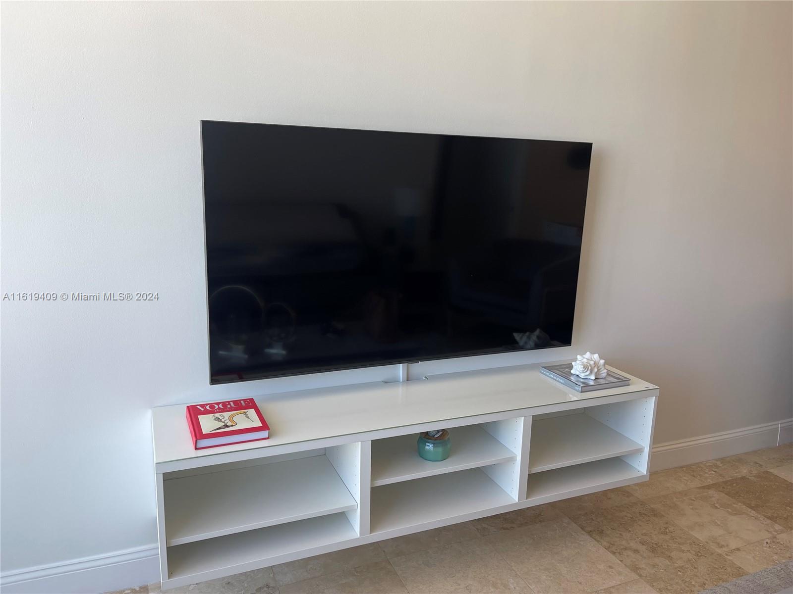 AKOYA CONDO - Residential Lease