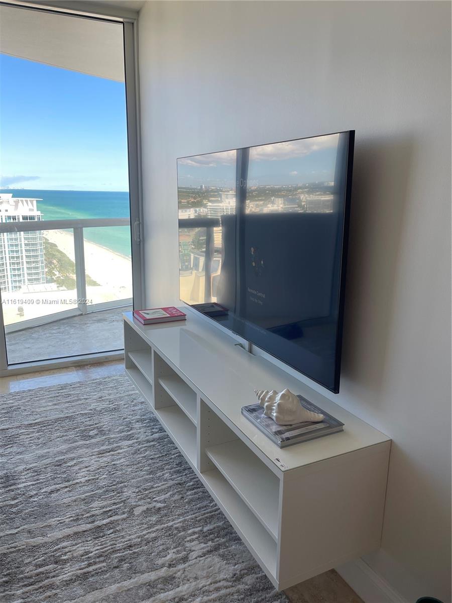 AKOYA CONDO - Residential Lease