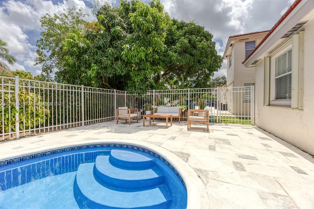 CORAL BAY PARCELS I WEST - Residential