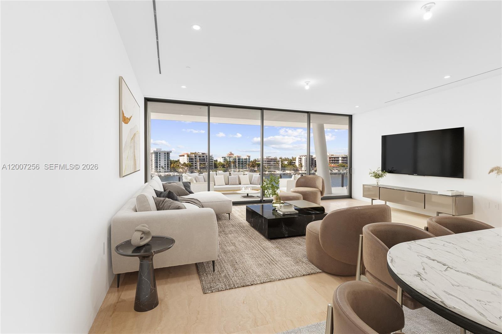 5 Grove Isle Dr S401