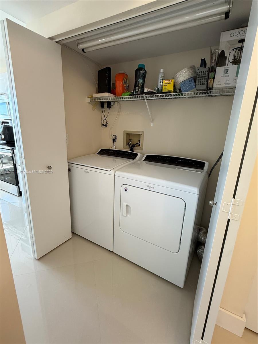 THE LANDMARK CONDO - Residential