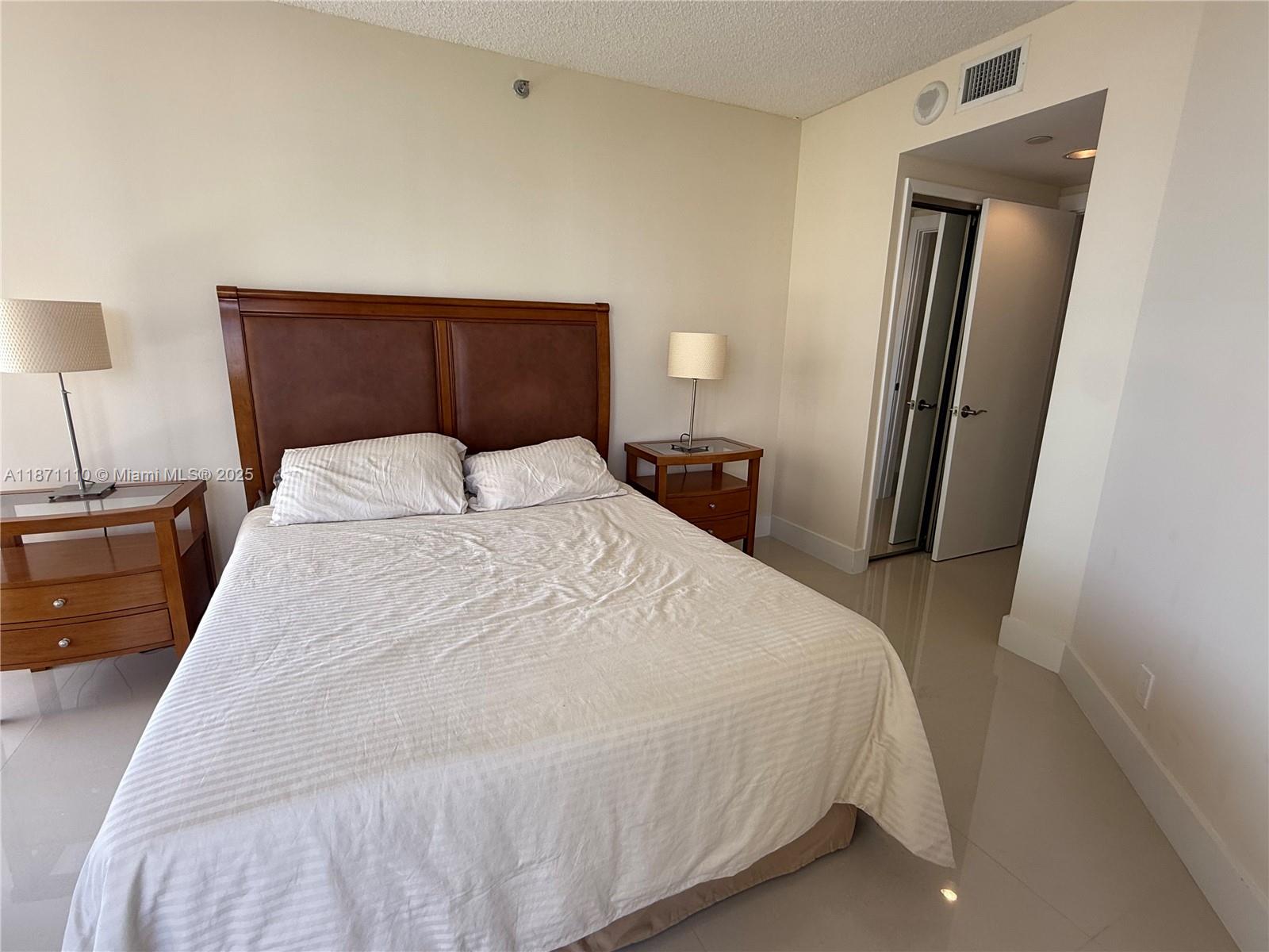 THE LANDMARK CONDO - Residential