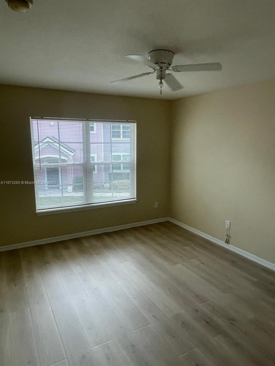 HAMPTONS AT METROWEST - Residential Lease