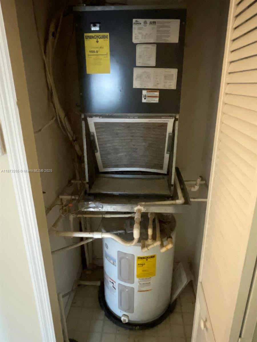 HAMPTONS AT METROWEST - Residential Lease