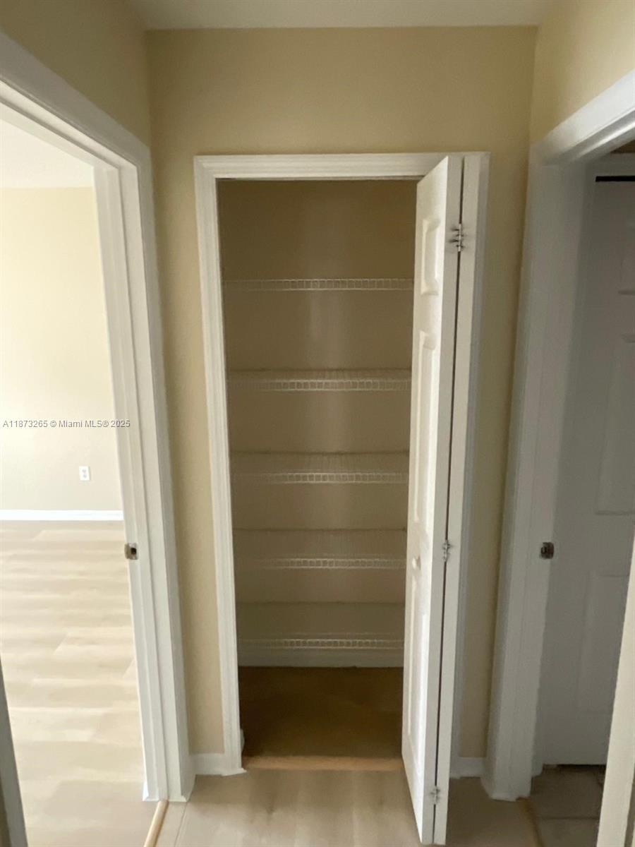 HAMPTONS AT METROWEST - Residential Lease