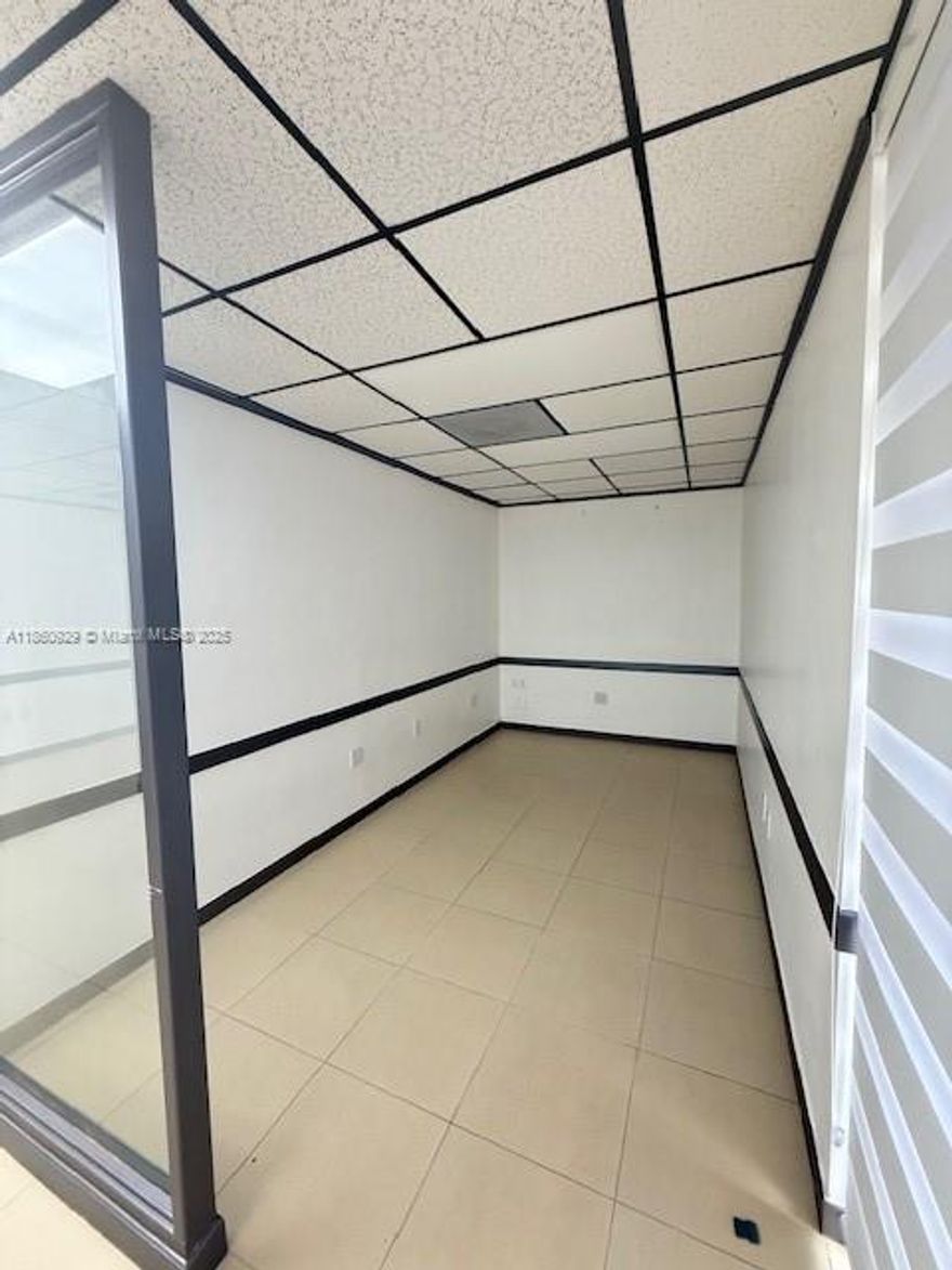 Great office space located in Hialeah!