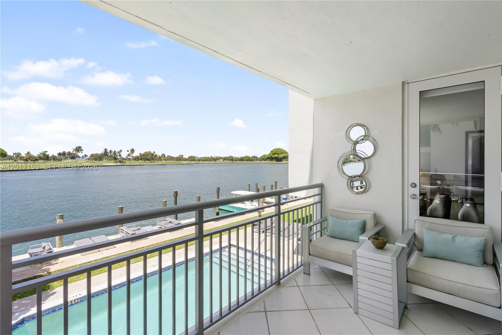 COLONY BAY HARBOR APTS CO - Residential