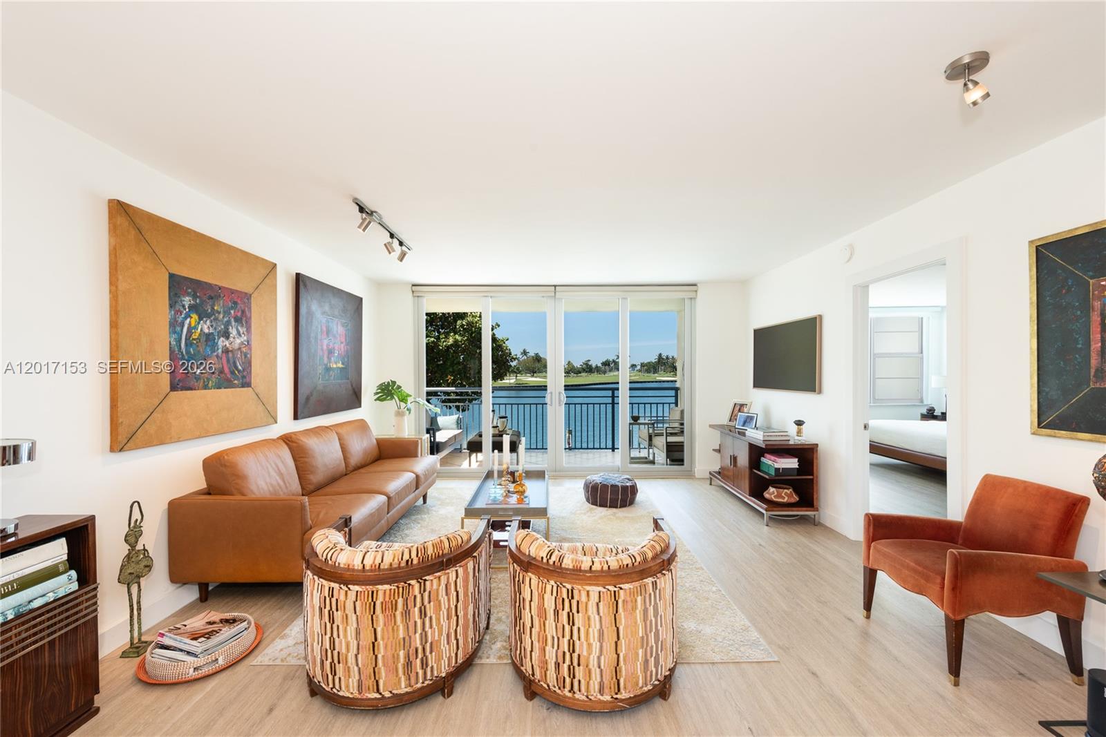 COLONY BAY HARBOR APTS CO - Residential