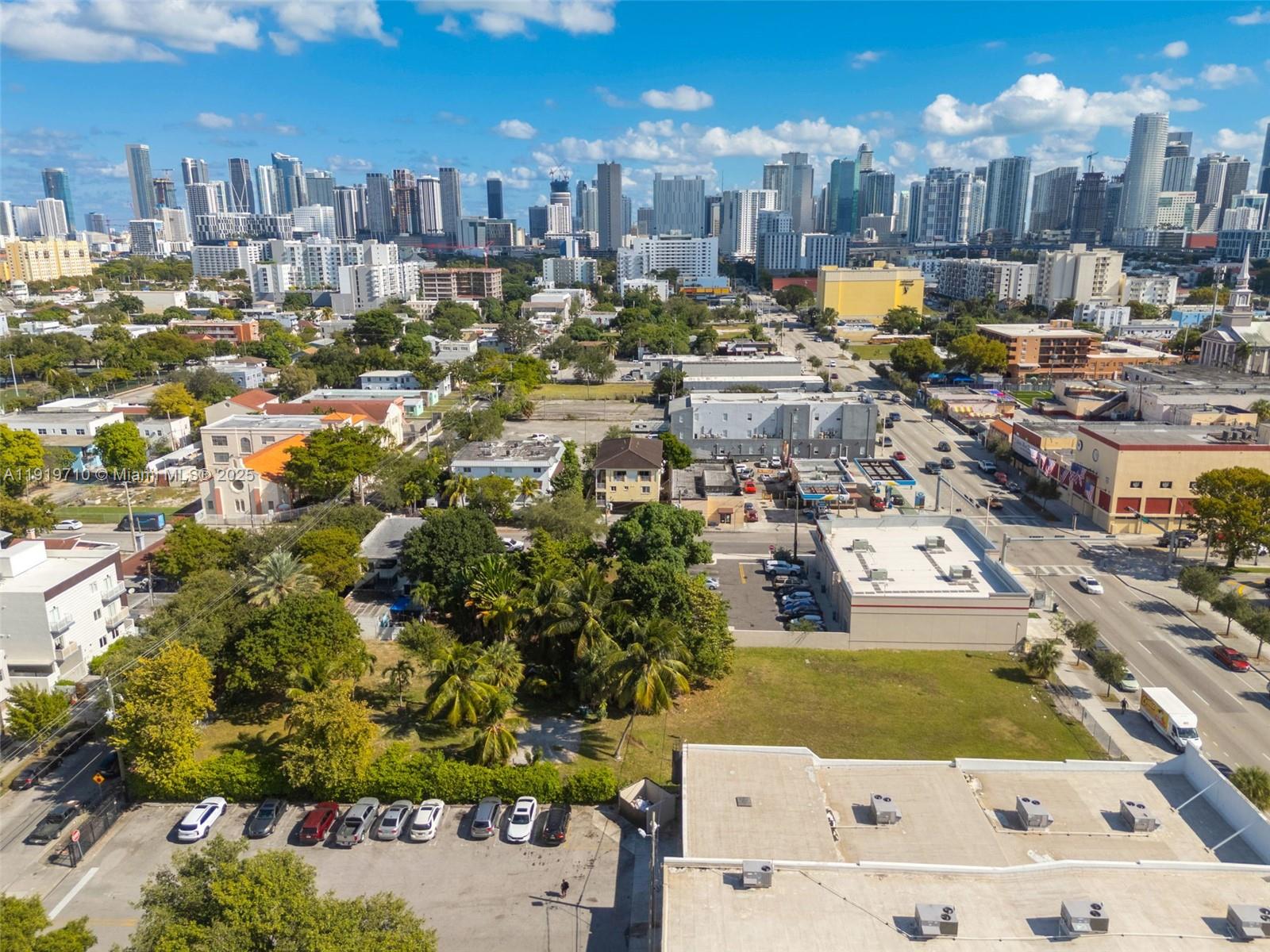 LAWRENCE ESTATE LAND CO - Land