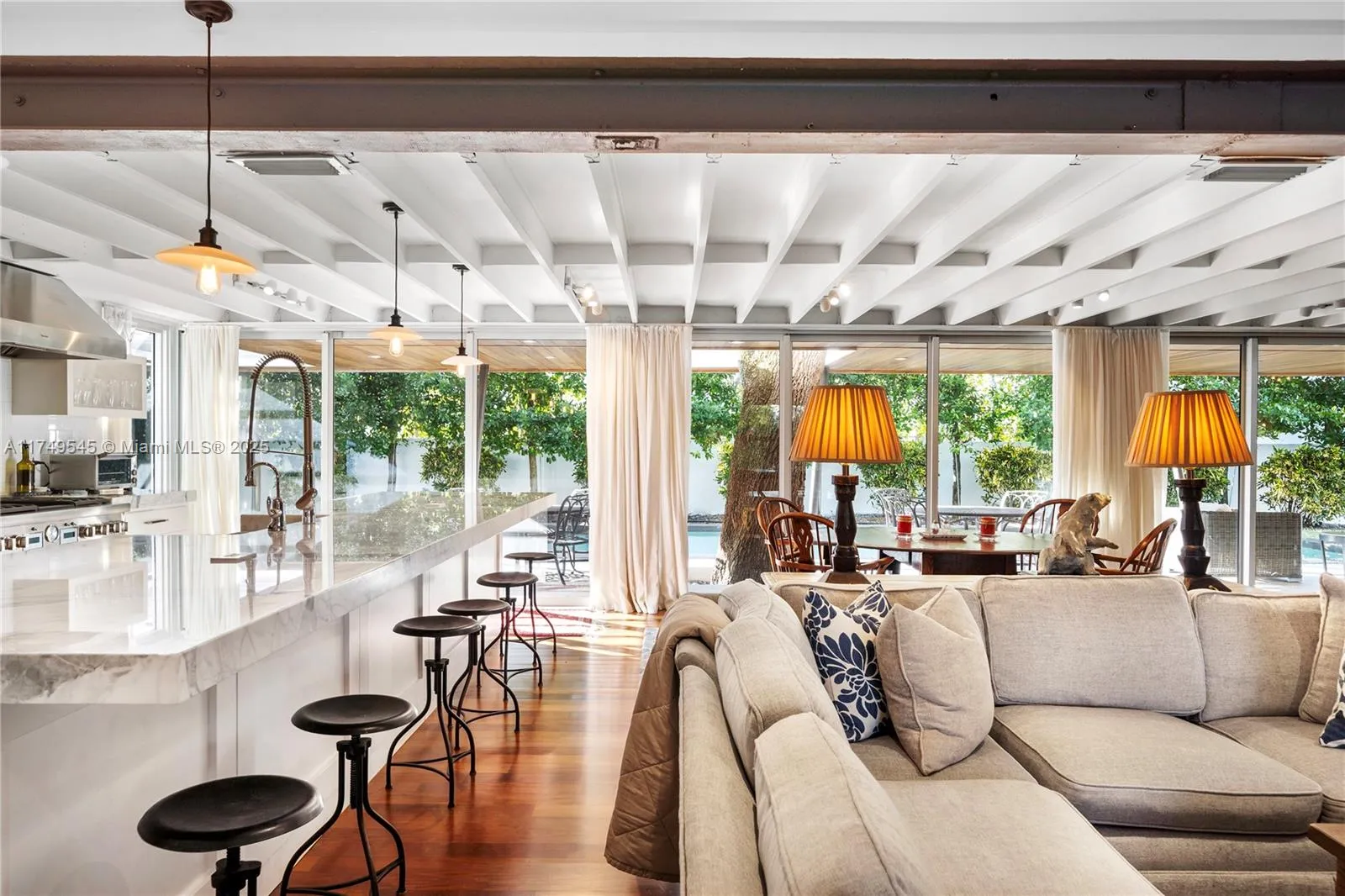 Miami, Florida 33143, United States, 4 Bedrooms Bedrooms, ,4 BathroomsBathrooms,Residential,Active,487