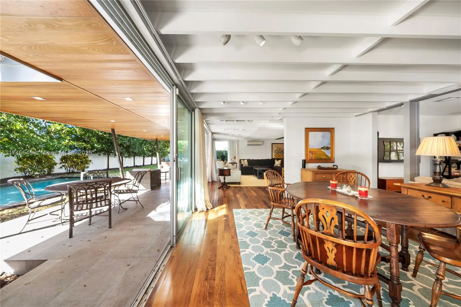 Miami, Florida 33143, United States, 4 Bedrooms Bedrooms, ,4 BathroomsBathrooms,Residential,Active,487